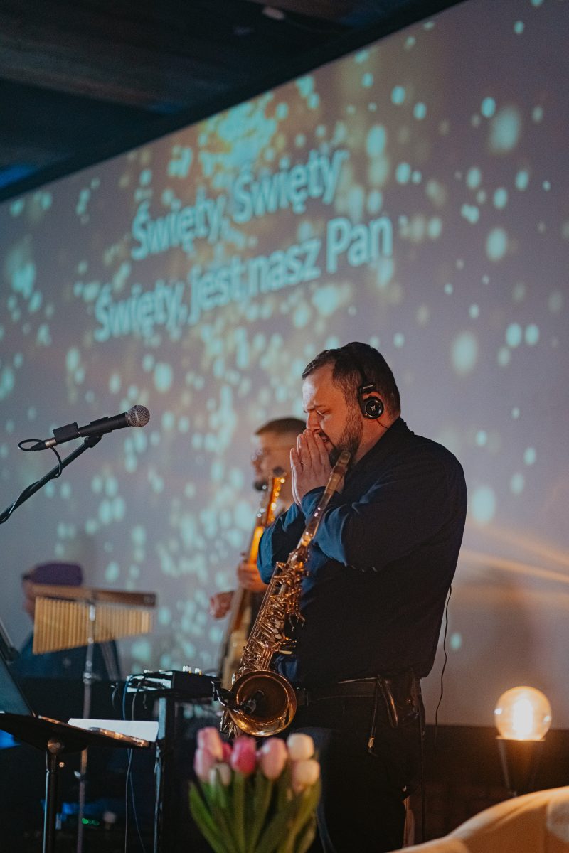 szkola uwielbienia 3